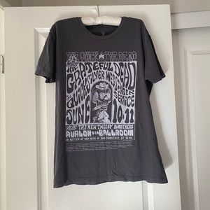 Life clothing co. Graphic t shirt
